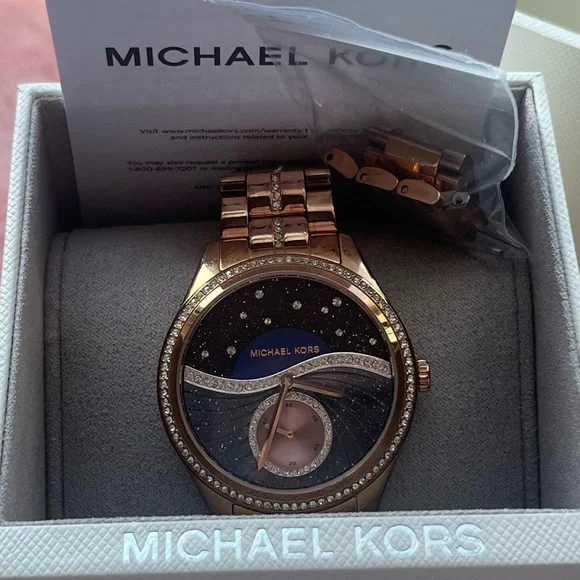 MICHAEL KORS • Rose Gold Blue Face Watch MK3723